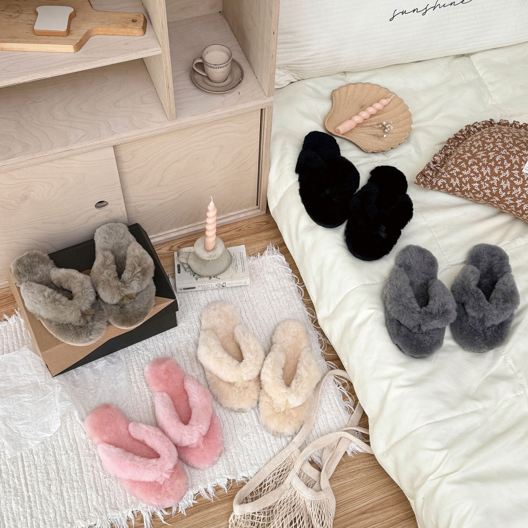 AUSTRALIAN SHEPHERD<sup>®</sup> UGG Thongs Women Fluffy Slides Farah